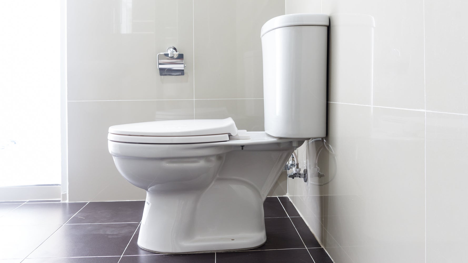 If Your Pee Looks Or Smells Like This, It's Time To See A Doctor