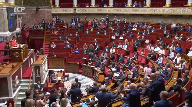 Pass sanitaire pour les mineurs: Nupes, LR et RN bloquent le gouvernement à l'Assemblée