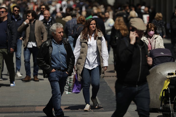 El covid vuelve a dispararse en España