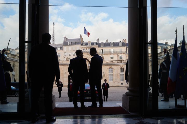 Συνάντηση του Πρωθυπουργού Κυριάκου Μητσοτάκη με τον Πρόεδρο της Γαλλικής Δημοκρατίας, Εμανουέλ Μακρόν, την Τετάρτη 29 Ιανουαρίου 2020, στο Παρίσι. (EUROKINISSI/ΓΡΑΦΕΙΟ ΤΥΠΟΥ ΠΡΩΘΥΠΟΥΡΓΟΥ/ΔΗΜΗΤΡΗΣ ΠΑΠΑΜΗΤΣΟΣ)