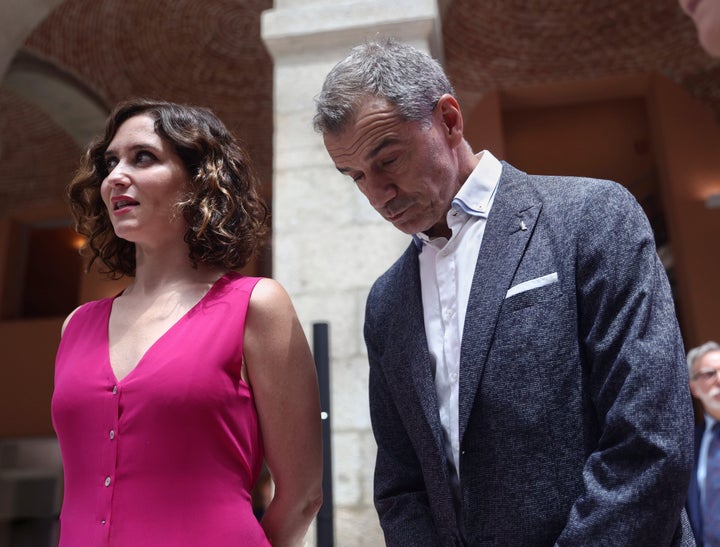 Ayuso y Toni Cantó