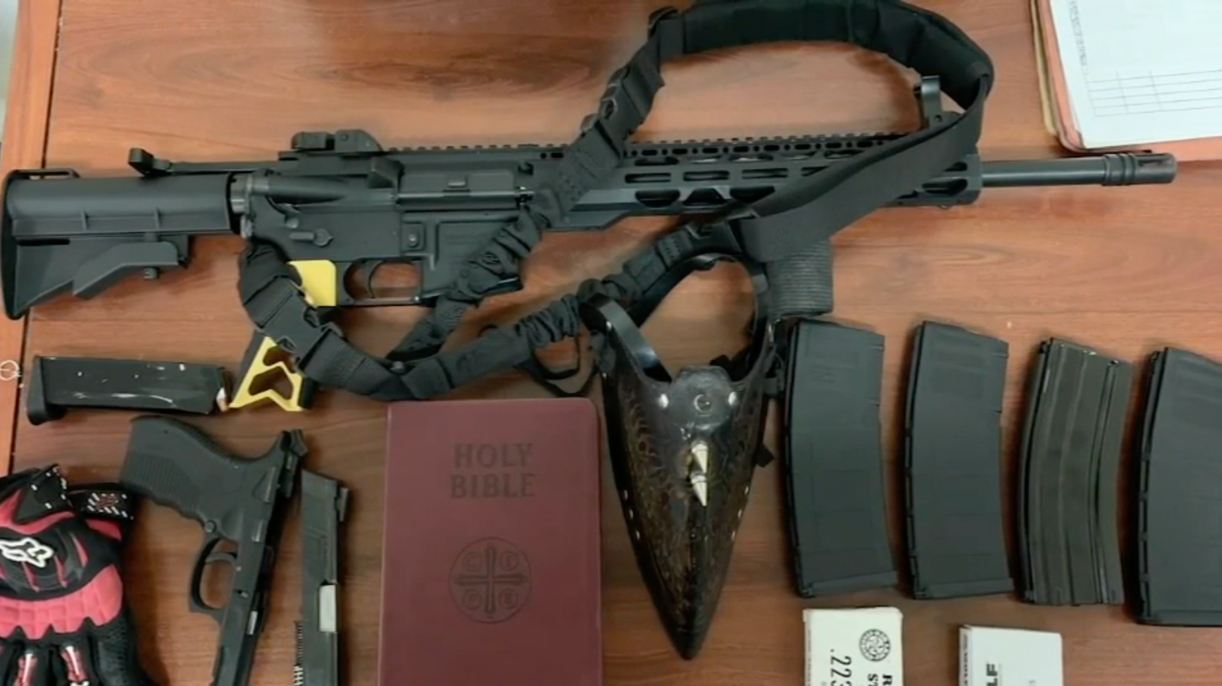 Heavily Armed Man Who Was Tackled In Houston Mall Gets 6 Months On Minor Charge - Vimarsana News