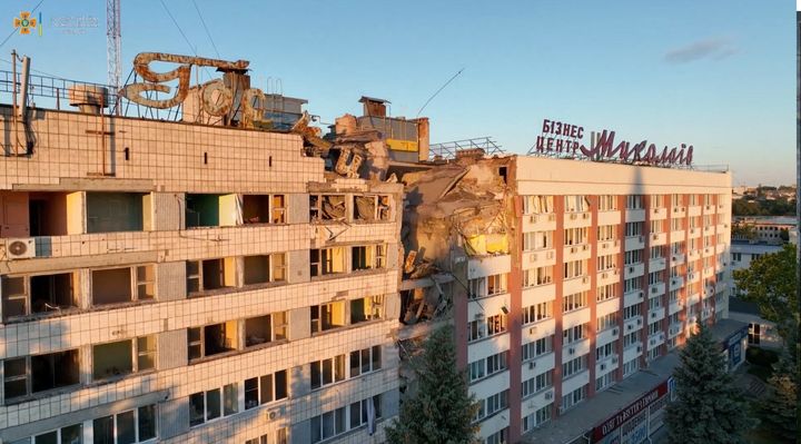 Βομβαρδισμένο κτίριο στο Μικολάιφ. 