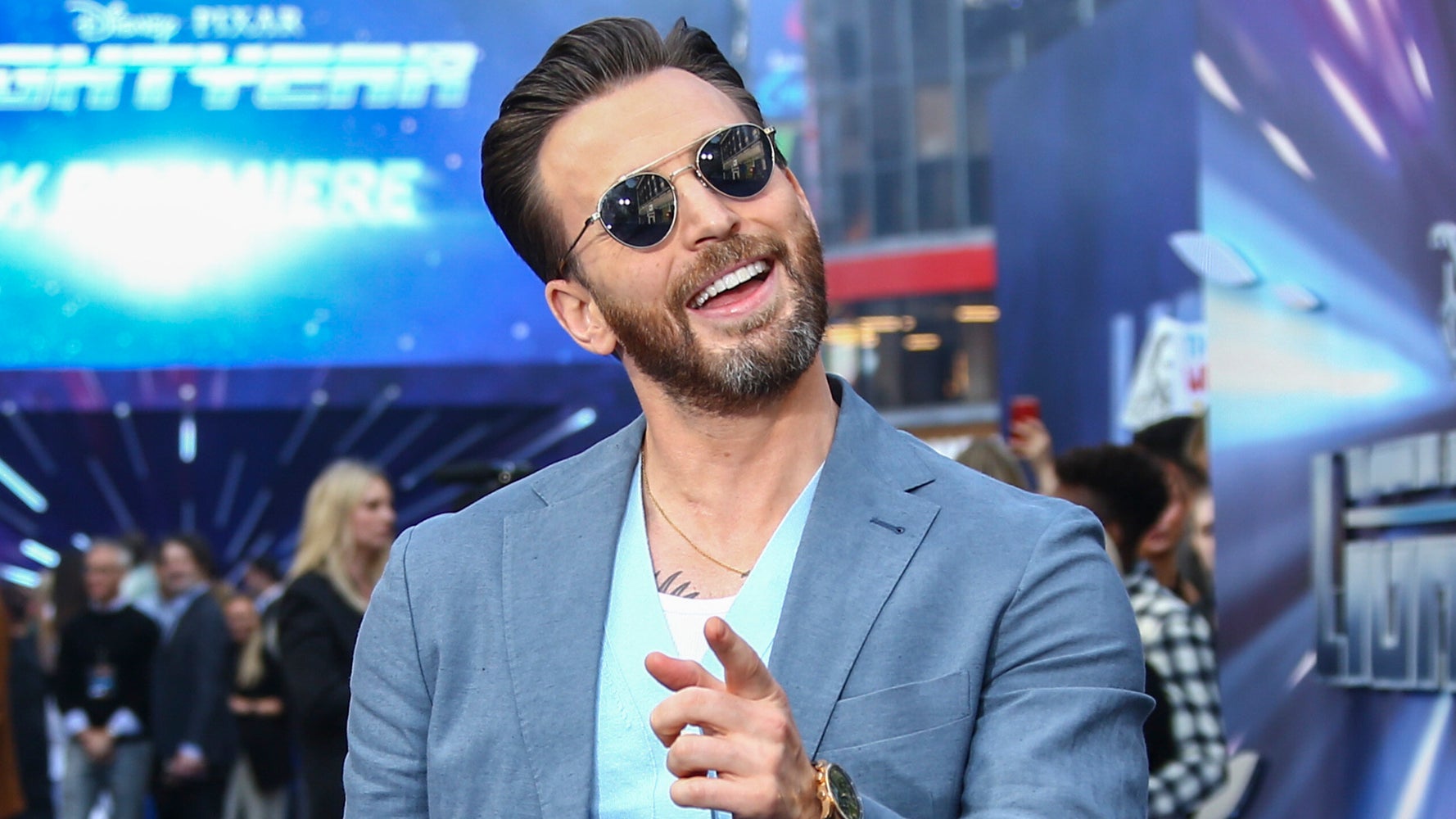 Look Alive, Because Chris Evans Is ‘Laser-Focused’ On Finding His Life Partner Look Alive, Because Chris Evans Is ‘Laser-Focused’ On Finding His Life Partner