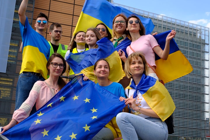 Evento ante el edificio principal de la Unión Europea en Bruselas en apoyo a Ucrania, el pasado junio.