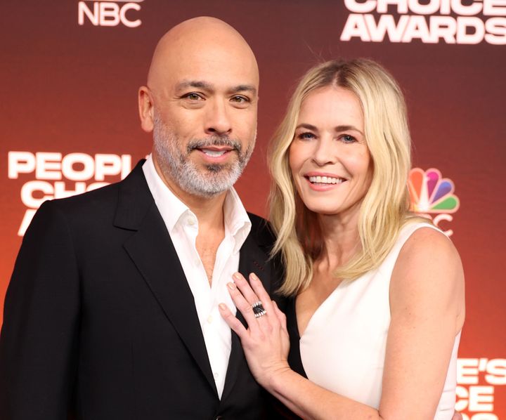 Jo Koy and Chelsea Handler arrive to the 2021 People's Choice Awards.