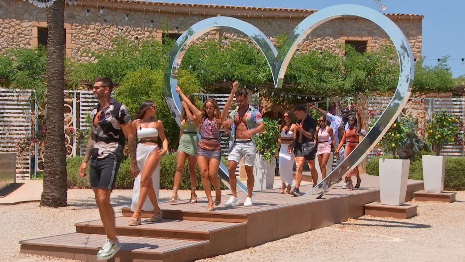 ITV Boss Responds To Wave Of Ofcom Complaints Over Love Island Contestants' Behaviour - Vimarsana News