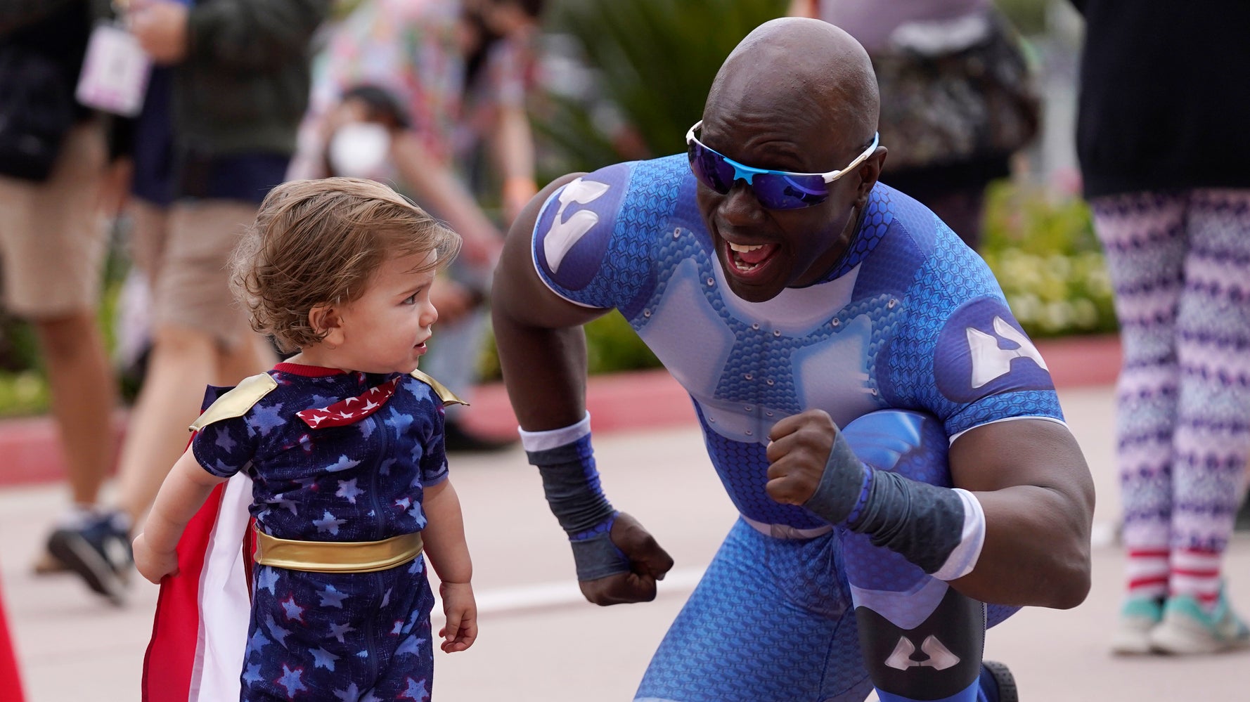 Comic-Con Returns In Full Force With Costumes, Crowds Comic-Con Returns In Full Force With Costumes, Crowds