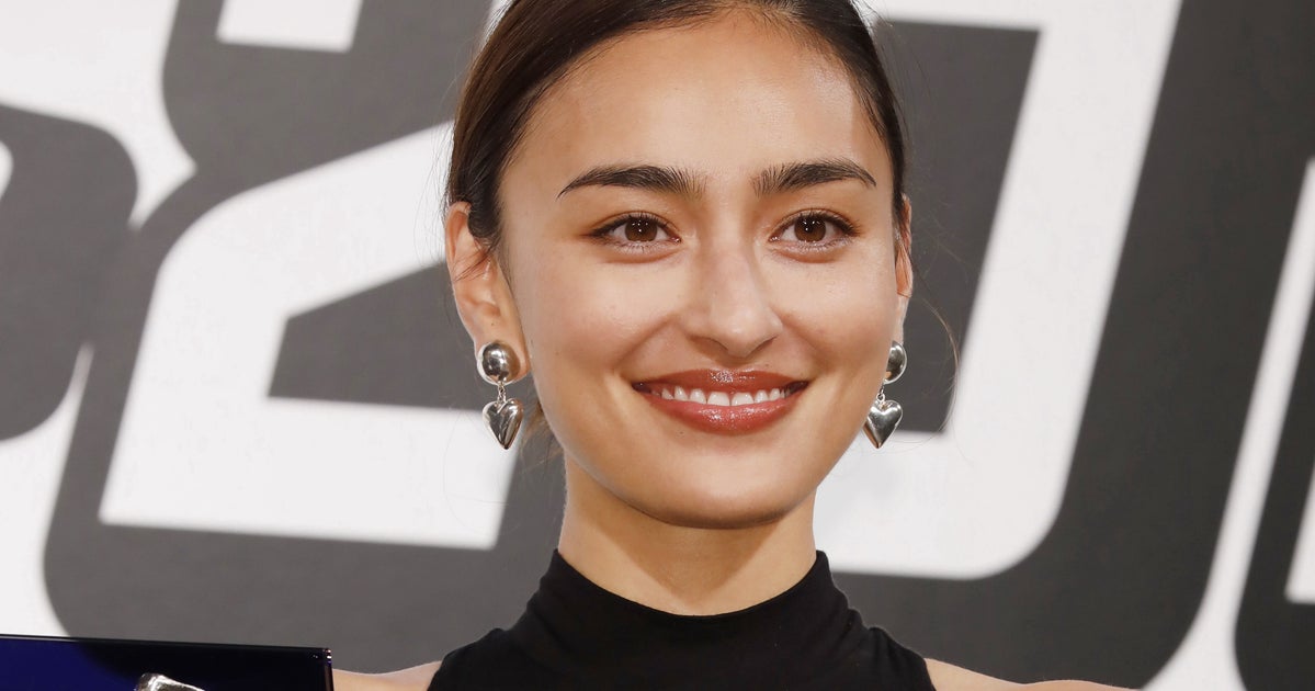 長谷川潤さん 涙流す写真をあえて公開したワケ 4年前に結婚生活の崩壊で 完全に自分を見失った ハフポスト アートとカルチャー 長谷川潤さん 涙流す写真をあえて公開したワケ 4年前に結婚生活の崩壊で 完全に自分を見失った ハフポスト アートとカルチャー