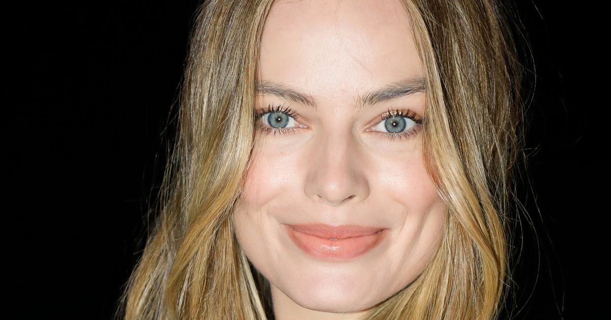 Margot Robbie to join lineup of returning Neighbours cast for finale