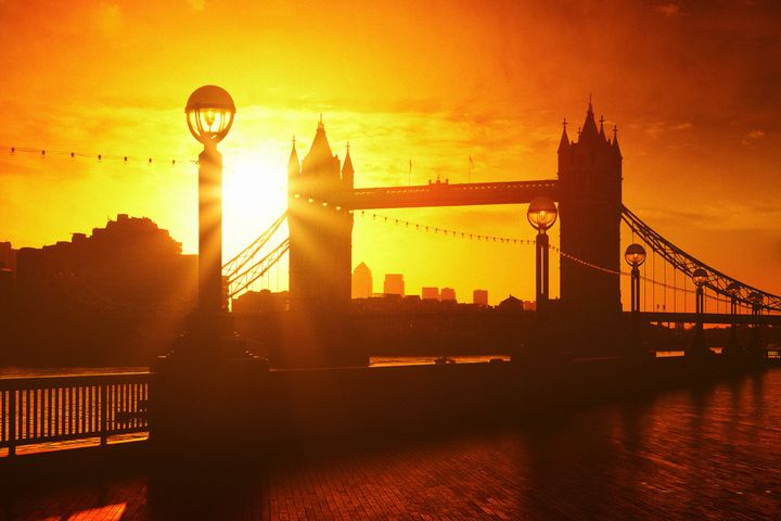 Tower Bridge in the blazing heat in mid-July