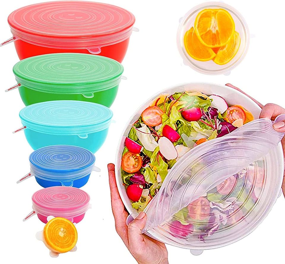 Futura 6 oz Clear Plastic Snack / Condiment Container - with Lid