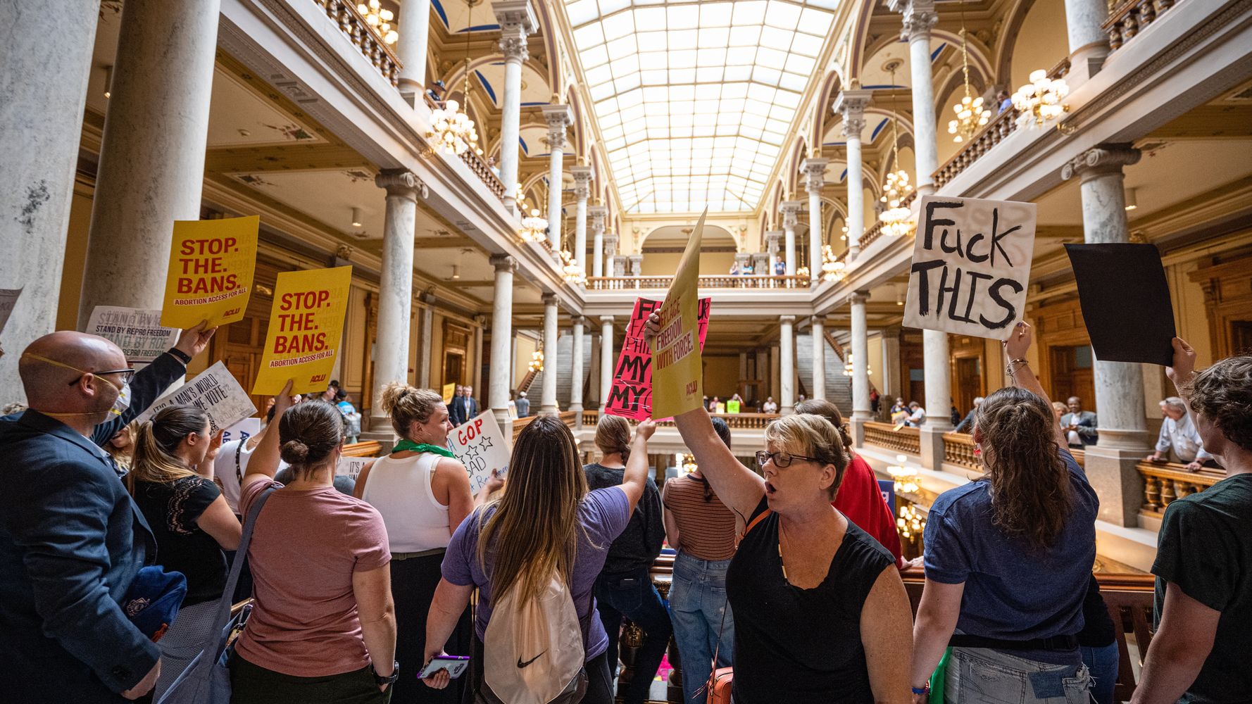 Protestors Descend On Indiana Statehouse As Abortion-Banning Process Begins