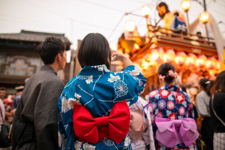 「夏祭りは日本の文化侵略」。中国ネット空間で陰謀論的な言説が拡散、アニメイベントが相次ぎ中止に - ハフポスト日本版