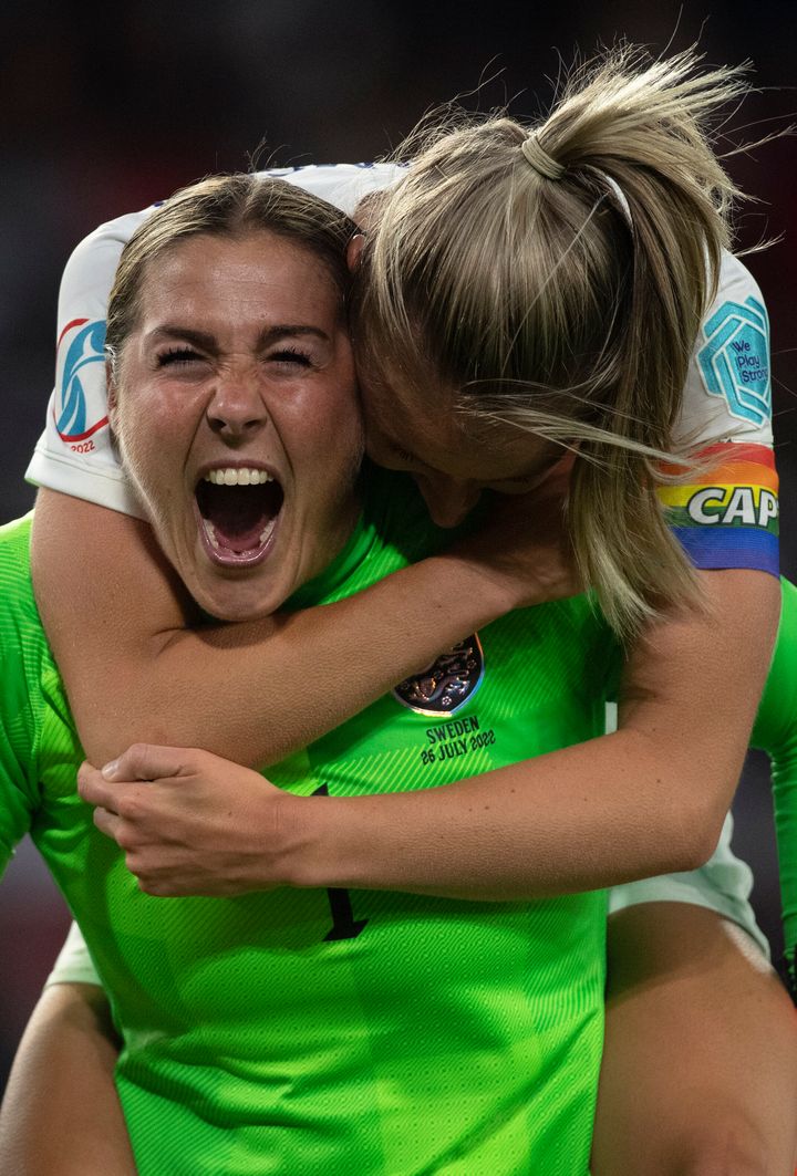 Goalkeeper Mary Earps and Leah Williamson of England celebrate their team's third goal during the UEFA Women's Euro 2022 Semi Final match between England and Sweden at Bramall Lane on July 26, 2022 in Sheffield, United Kingdom. (Photo by Visionhaus/Getty Images)