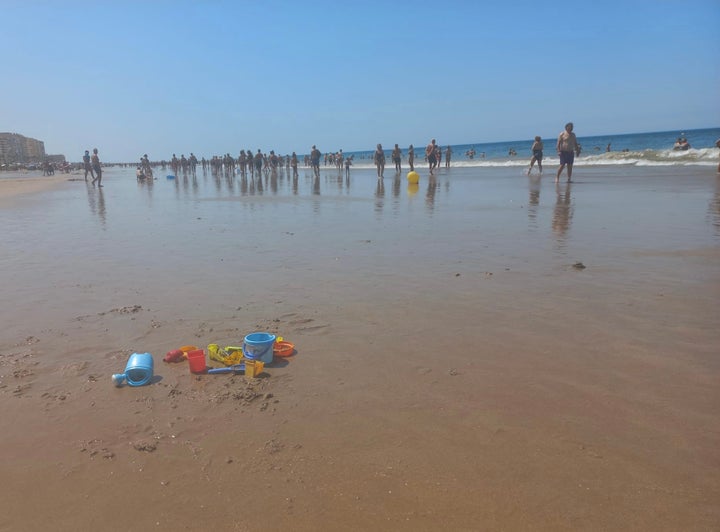 Una playa del Mediterráneo en verano.