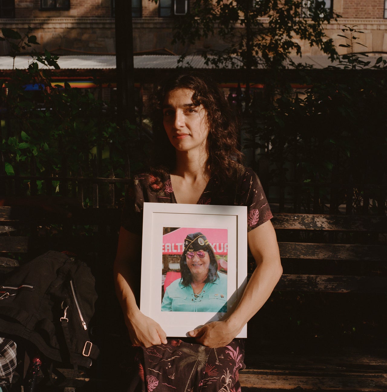 Already give their flowers to these elder heroes 5 The author, Lara Americo, with a photo of Janice.