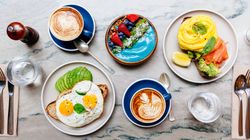 Το ιδανικό πρωινό ανάλογα με την ηλικία μας: Τέσσερις διατροφολόγοι