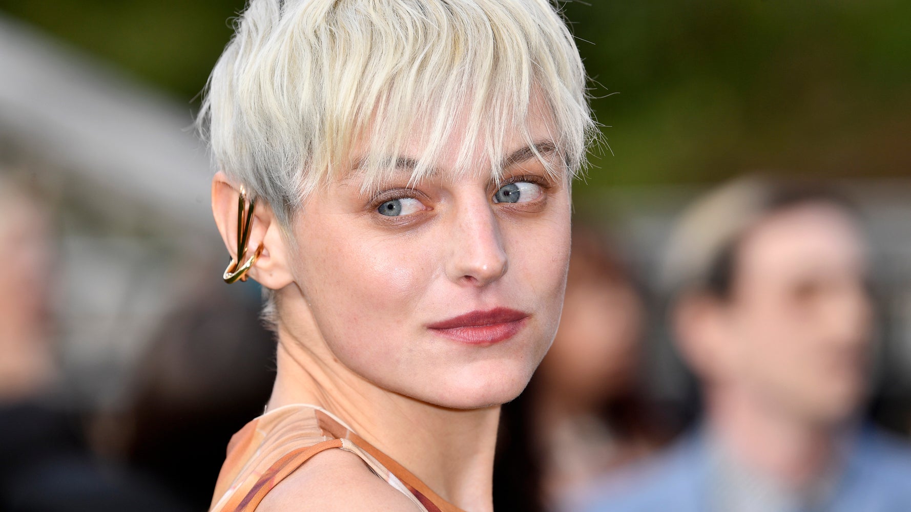 人気俳優 脇毛を剃らずvogue表紙に マドンナやガガら 処理しない体毛 をオープンにしてきた女性たち ハフポスト World 人気俳優 脇毛を剃らずvogue表紙に マドンナやガガら 処理しない体毛 をオープンにしてきた女性たち ハフポスト World