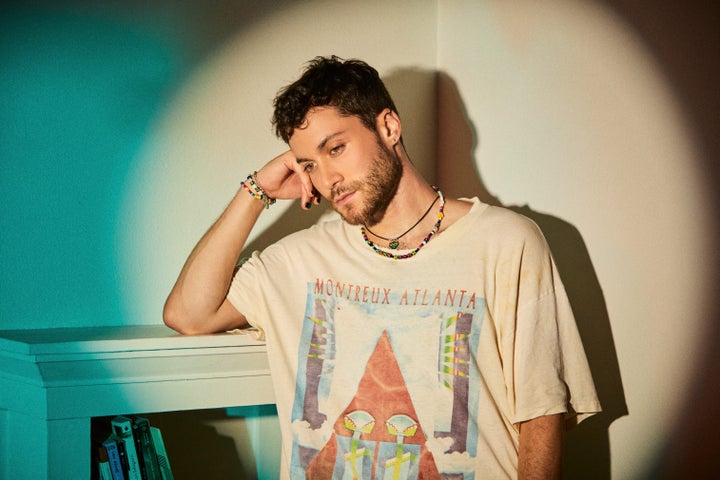 Pop singer Jordy unveiled a new single and music video, "IDK Sh!t," this week.