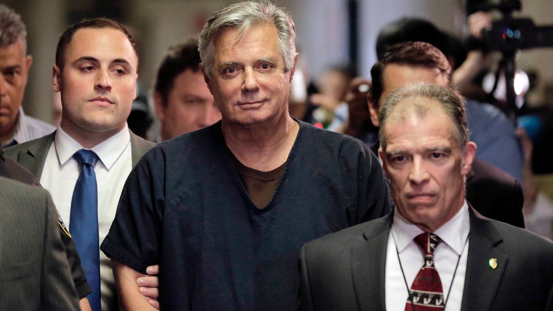 Felon Paul Manafort Says He Secretly Provided Advice For Trump While Awaiting A Pardon Felon Paul Manafort Says He Secretly Provided Advice For Trump While Awaiting A Pardon