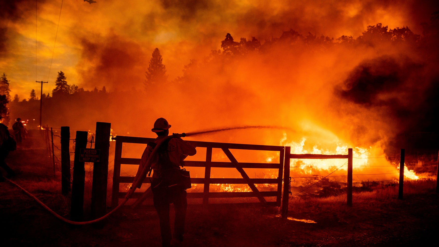 Wildfires Explode In West Amid Searing Winds Wildfires Explode In West Amid Searing Winds