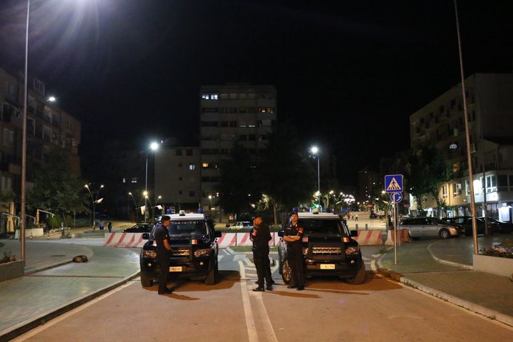 Ισχυρές δυνάμεις της αστυνομίας την Μιτρόβιτσα, στο Κόσοβο