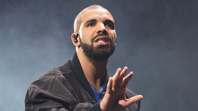 Drake Tests Positive For COVID-19, Postpones Young Money Reunion.jpg