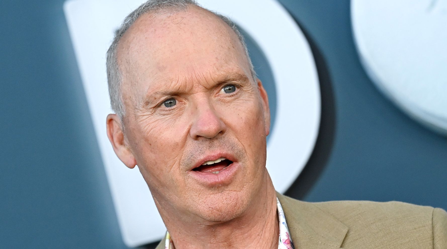 Michael Keaton révèle qu’il n’a jamais regardé un film Marvel ou DC : “J’ai d’autres conneries à faire”