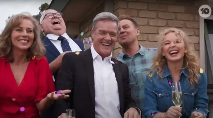Kylie and Jason's characters Scott and Charlene were reunited with old friends as they returned to Ramsay Street