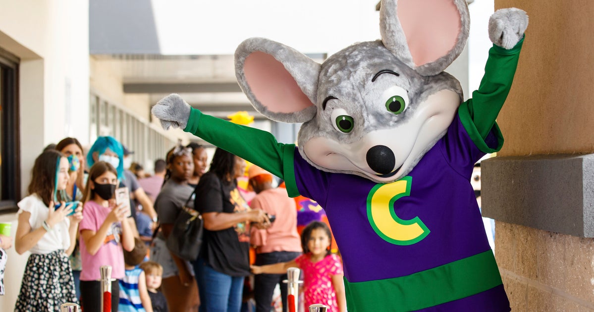 ピザチェーンのネズミのキャラ 黒人の女の子のハイタッチに応じず波紋 店側 悲しく思う と声明 動画 ハフポスト News ピザチェーンのネズミのキャラ 黒人の女の子のハイタッチに応じず波紋 店側 悲しく思う と声明 動画 ハフポスト News