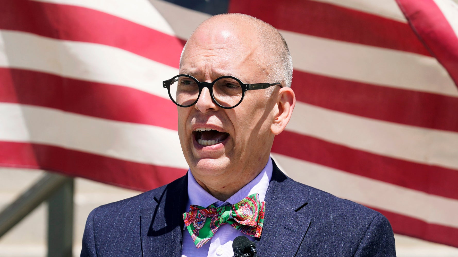 Same-Sex Marriage Plaintiff Jim Obergefell Is Running For Office - Vimarsana News