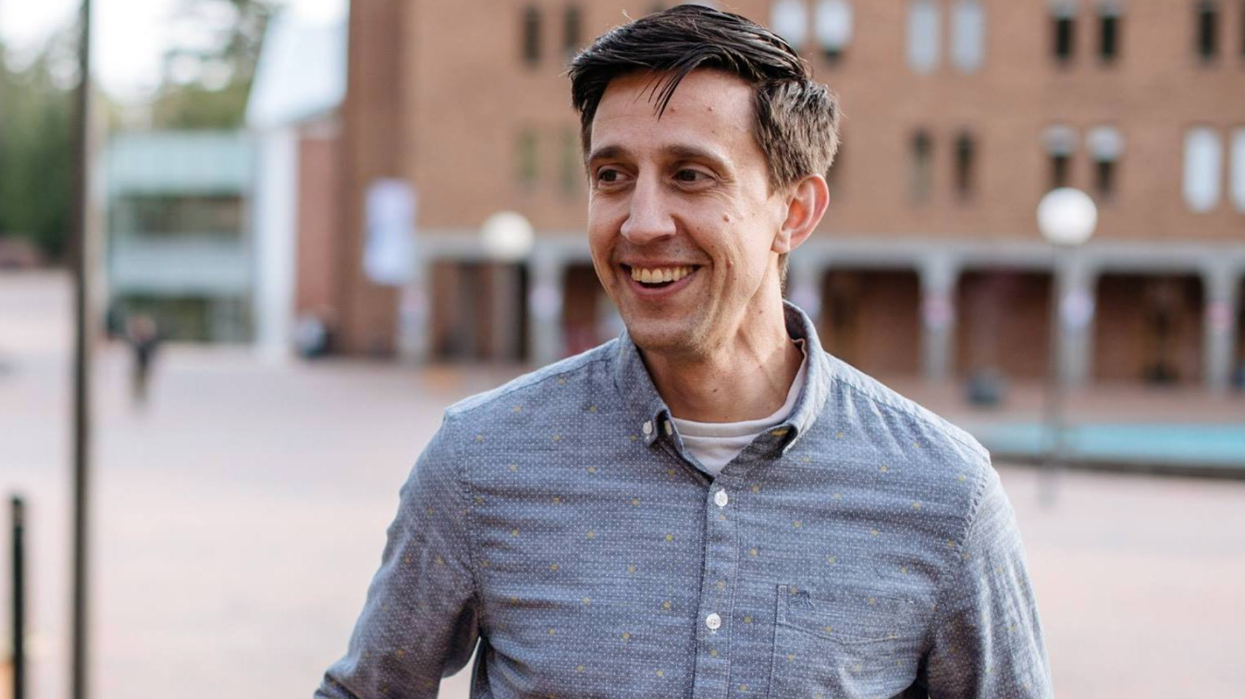 Washington Climate Champ Handily Wins First-Round Race Against Gas-Backed Challenger - Vimarsana News