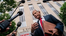 Doj Sues Trump Ally Peter Navarro For Alleged Unofficial Email Account 62Eb1E13200000340090146E
