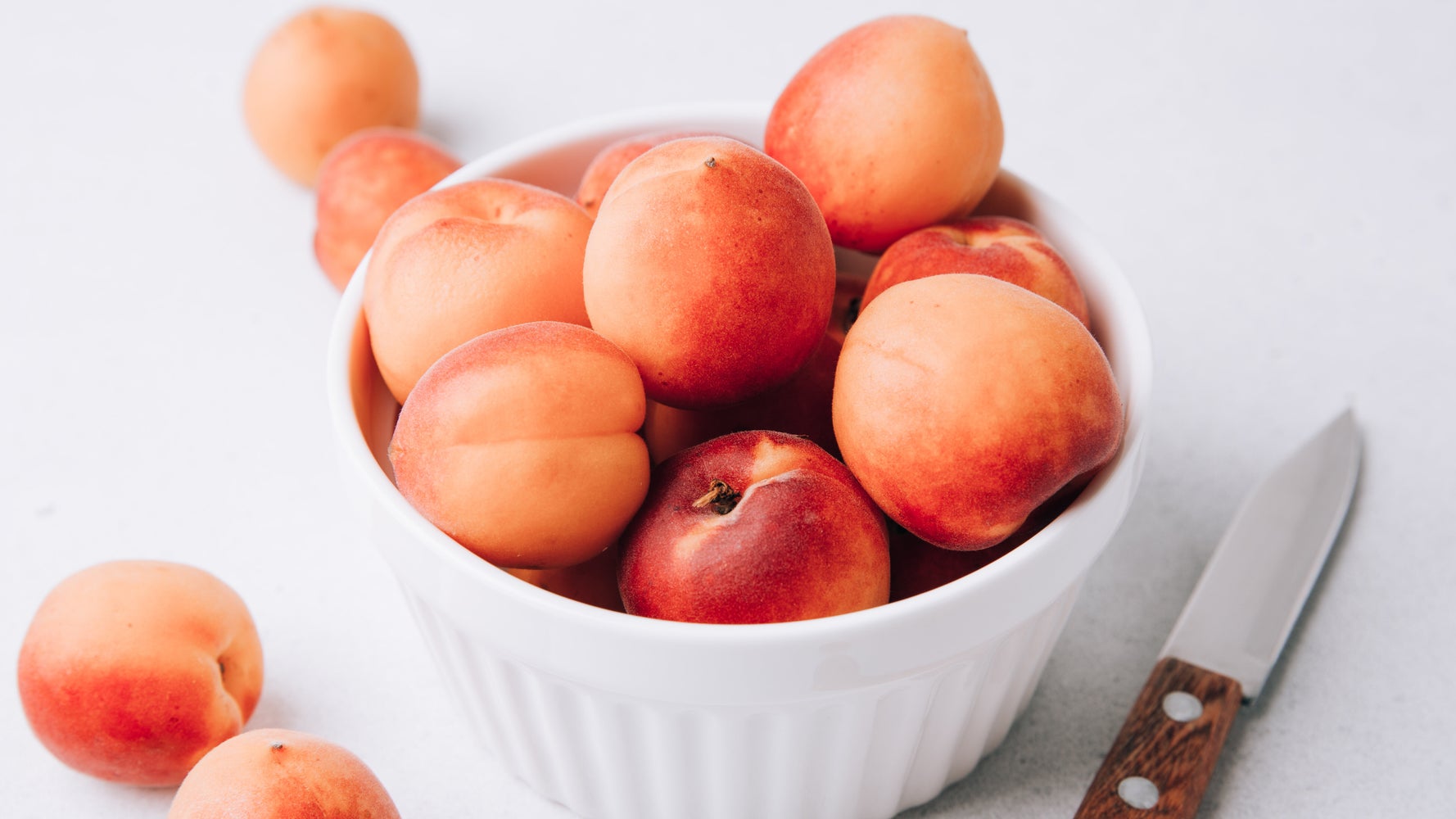 知ってる 桃の簡単な剥き方 老舗洋菓子店の豆知識が ぷりんって剥けて最高 と反響 ハフポスト Life 知ってる 桃の簡単な剥き方 老舗洋菓子店の豆知識が ぷりんって剥けて最高 と反響 ハフポスト Life