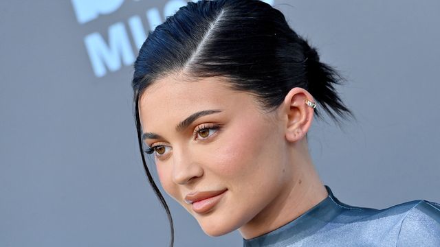 Kylie Jenner Accuses Makeup Artist Of Spreading 'False Information' Over Lab Photos.jpg