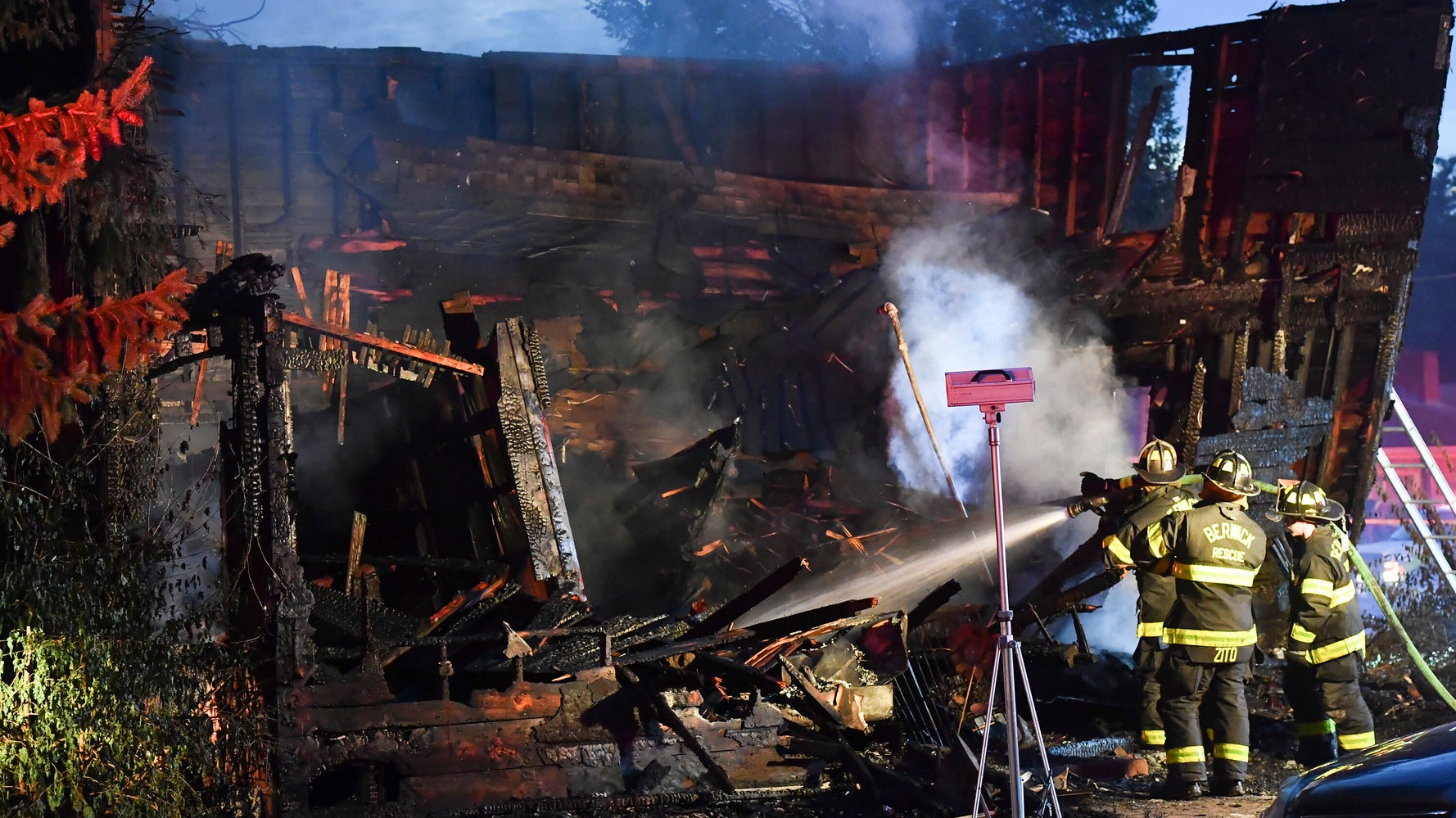 Pennsylvania Blaze Kills 10 Relatives of Firefighter