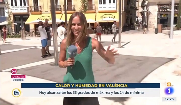 Reportera de 'La Hora de la 1'.