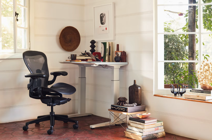 An expert-recommended Herman Miller Aeron chair to give your back ample support during the workday.