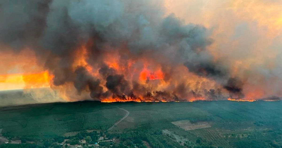 Πυρκαγιές μαίνονται στη δυτική Ευρώπη, που «φλέγεται» ξανά από νέο κύμα  καύσωνα | HuffPost Greece ΔΙΕΘΝΕΣ