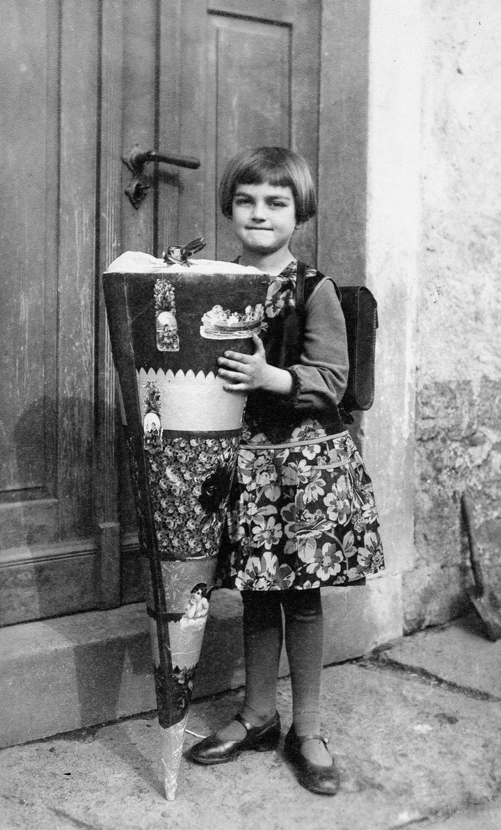 A German child with a Schultüte circa 1920.