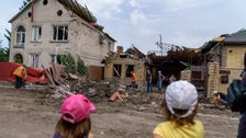  Russian Shells Heavily In East As Ukraine Strikes Key Bridge