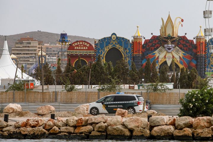 Imagen tomada desde el exterior del recinto del escenario principal del Festival Medusa de Cullera (Valencia).