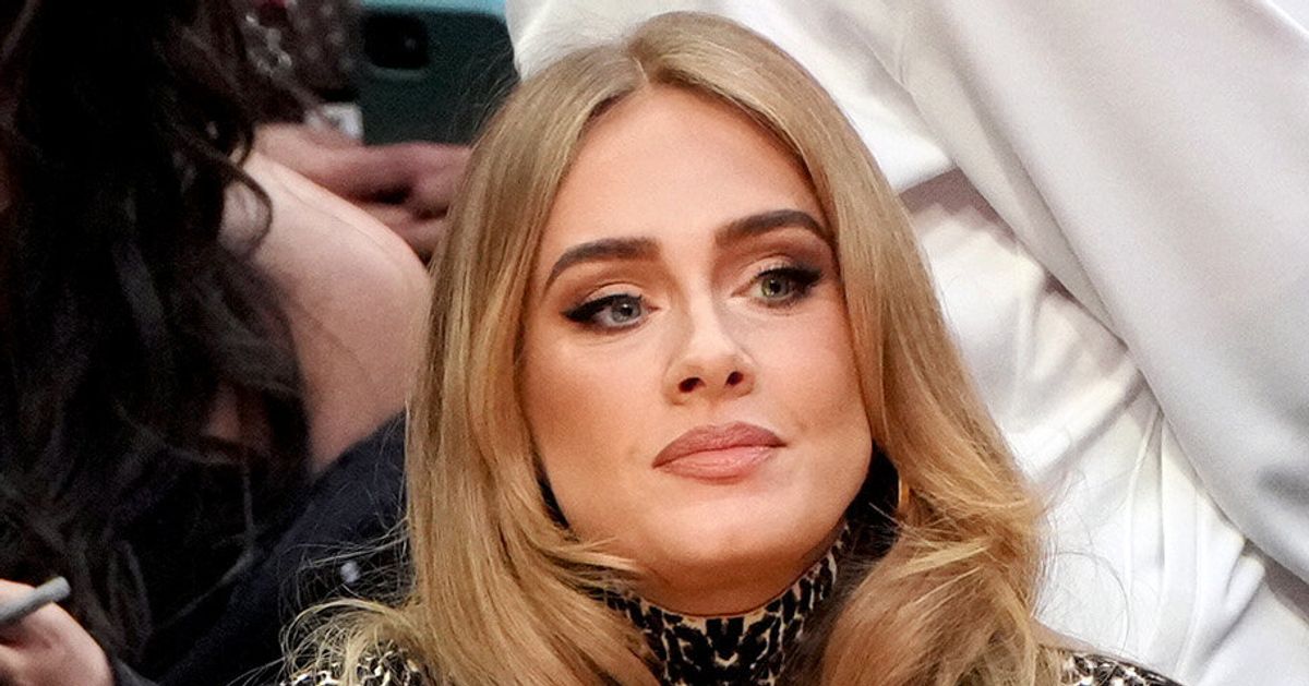 Adele Reveals The 'Worst Moment' Of Her Career Happened Earlier This Year.jpg