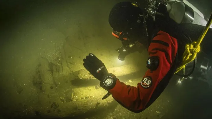 Ναυαγισμένο πλοίο 400 ετών βρέθηκε σε ποτάμι στη βόρεια Γερμανία