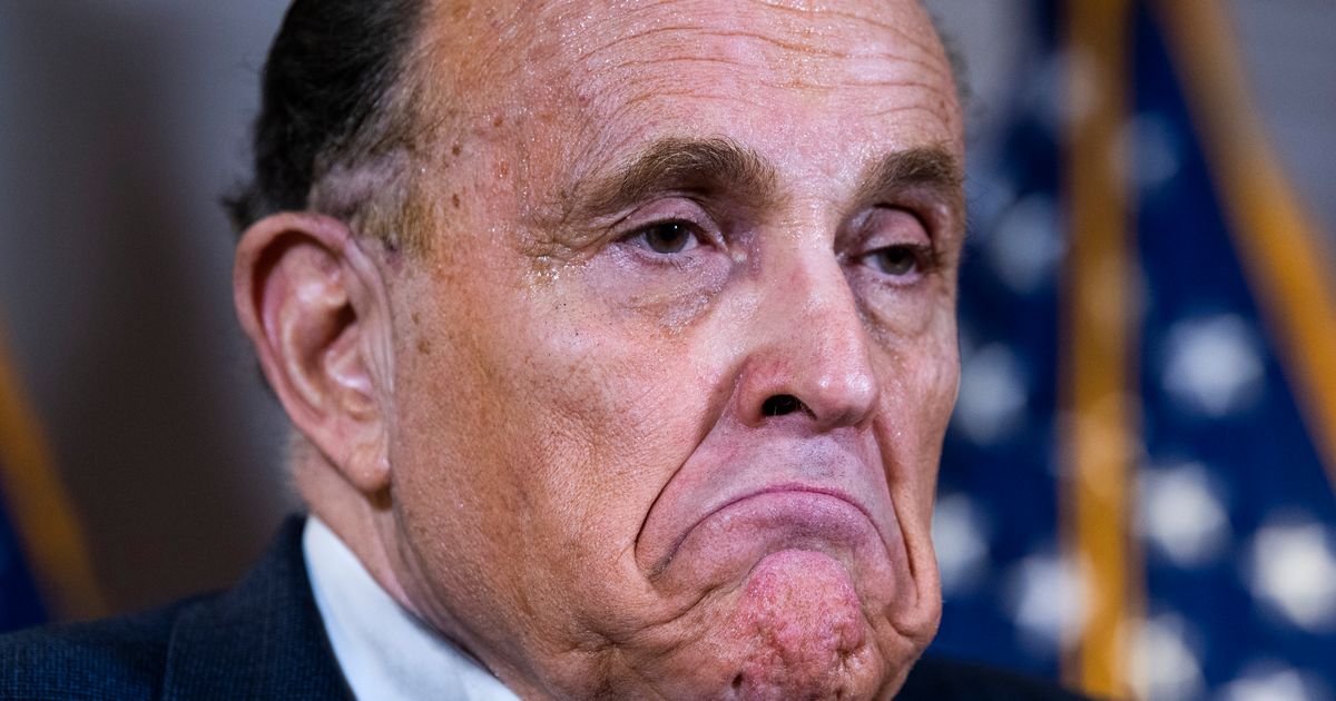 Former aid worker: ‘nervous’ Rudy Giuliani has 1 move to the left as a target in criminal probe