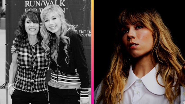 Jennette McCurdy and her late mom, Debra, at the Revlon Run/Walk for Women on May 9, 2009, in Los Angeles.