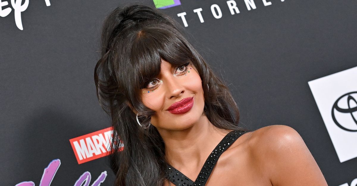Jameela Jamil Suffered Unique Injury While Filming ‘She-Hulk’ Stunts: ‘Didn’t Know That Was Possible’.jpg