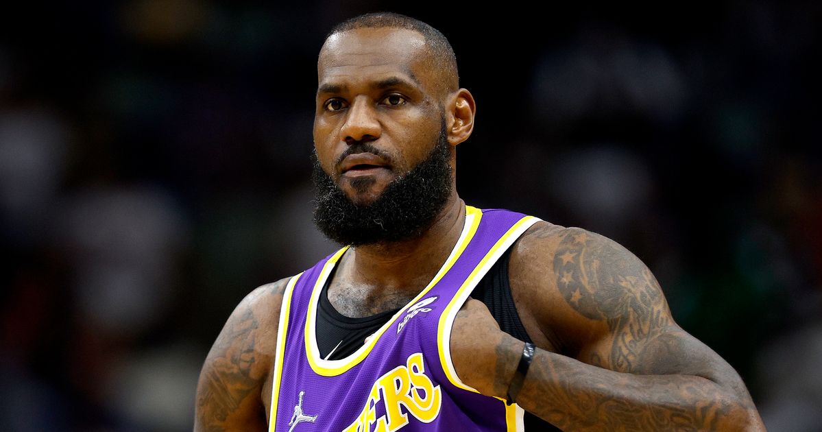 LeBron James Agrees To New Contract That Will Him Make Highest-Paid NBA ...