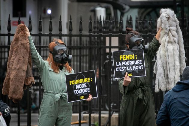 PETAのフェンディに対するデモ＝2021年1月27日、フランス・パリのブロンニャール宮殿